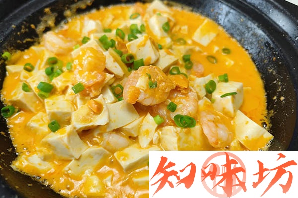 蟹黄豆腐山药炒木耳制作视频教程