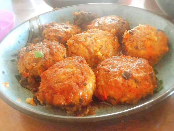 外婆的创意菜—不用梅干菜的肉饼