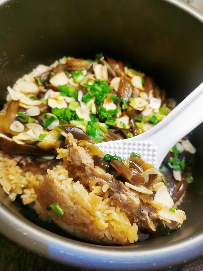 创意菜:茄子肉饼焖饭